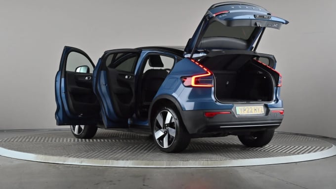 2022 Volvo C40