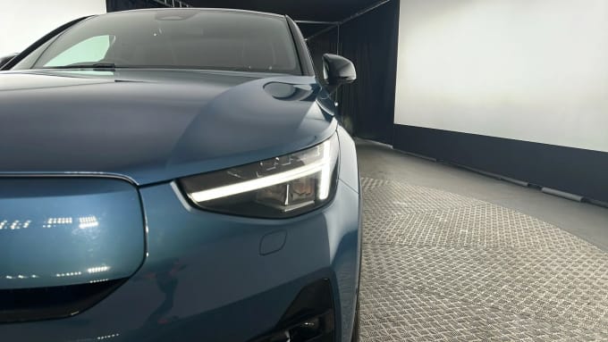 2022 Volvo C40