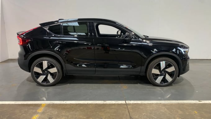 2022 Volvo C40