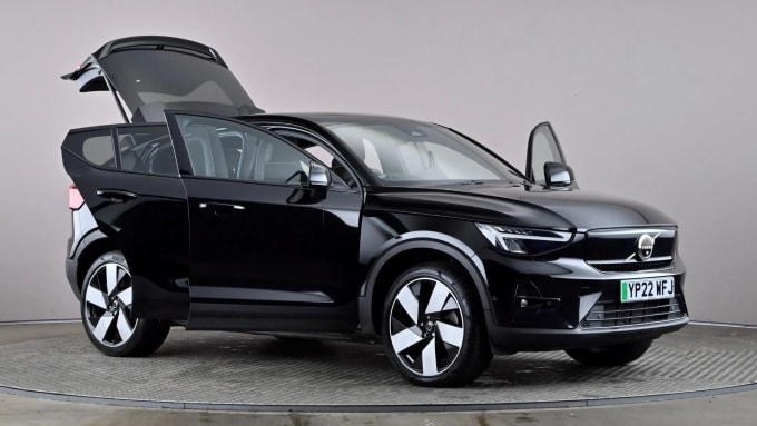 2022 Volvo C40