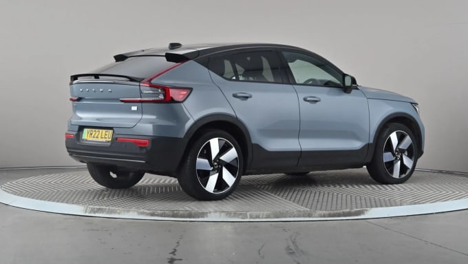 2022 Volvo C40