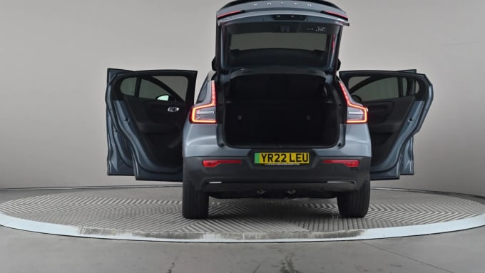 2022 Volvo C40