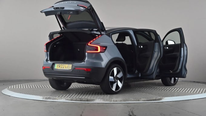 2022 Volvo C40