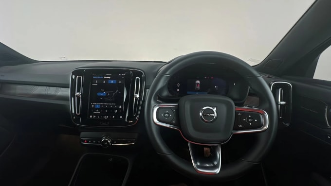 2022 Volvo C40