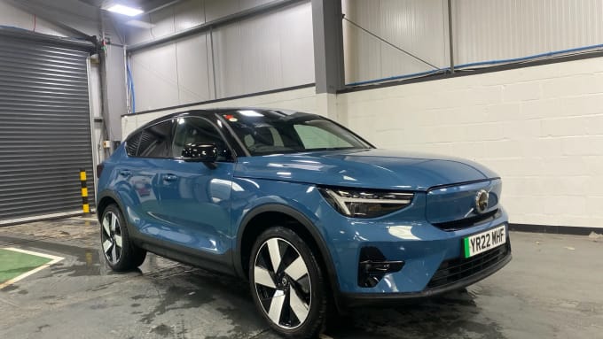 2022 Volvo C40