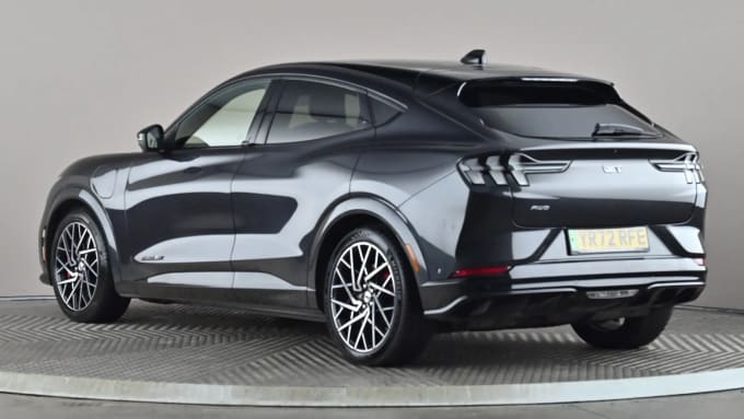 2022 Ford Mustang Mach-e