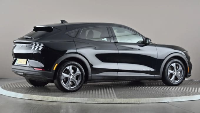 2022 Ford Mustang Mach-e