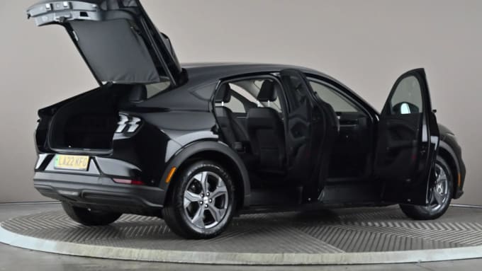 2022 Ford Mustang Mach-e
