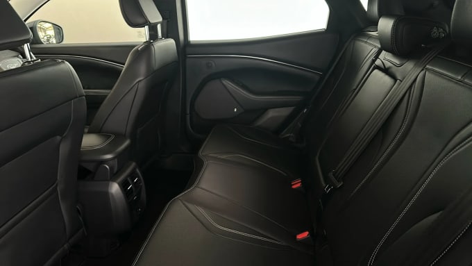 2022 Ford Mustang Mach-e