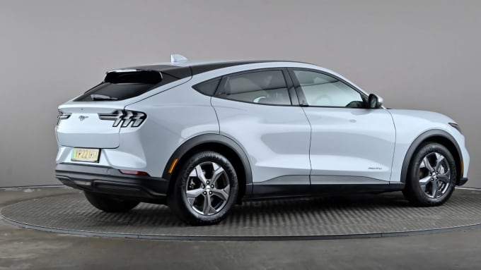 2022 Ford Mustang Mach-e