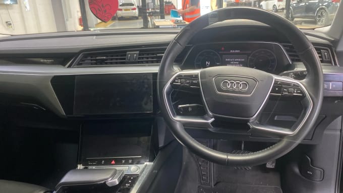 2020 Audi E-tron