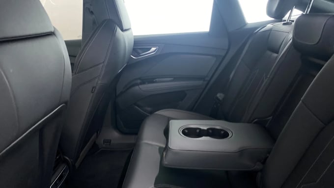 2022 Audi Q4