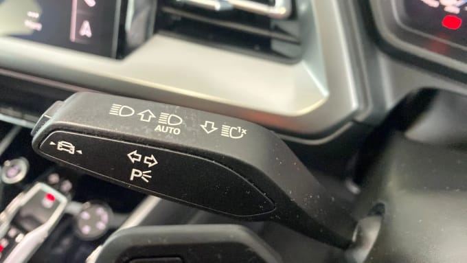 2022 Audi Q4