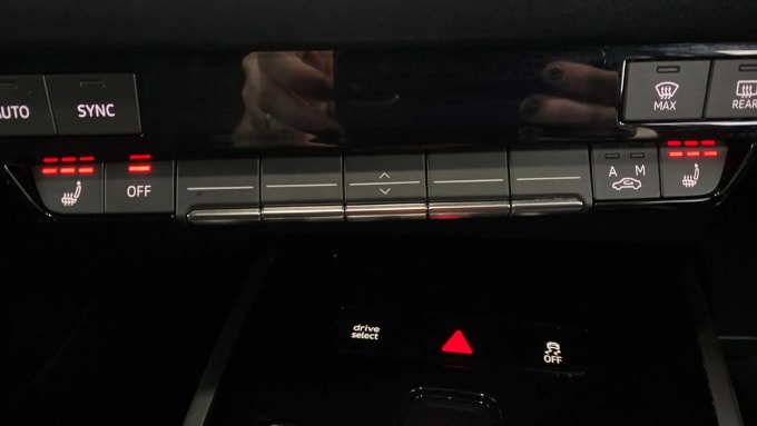 2022 Audi Q4