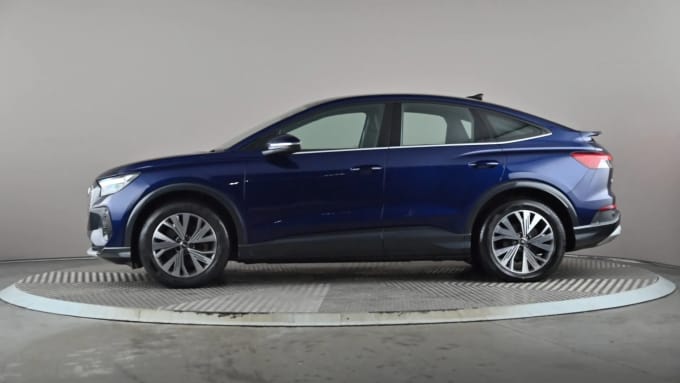 2022 Audi Q4
