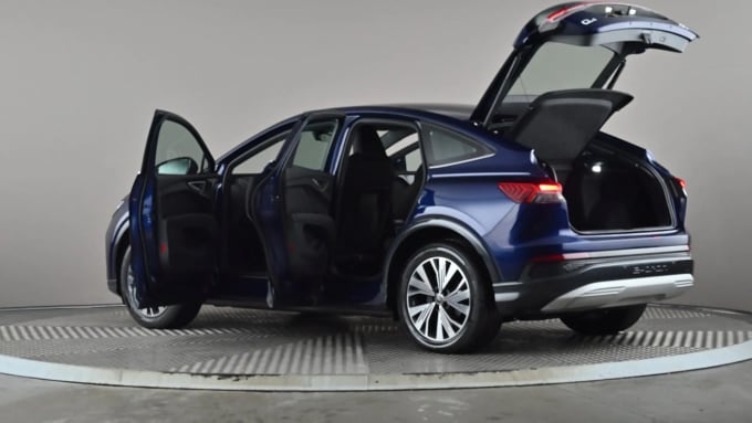 2022 Audi Q4