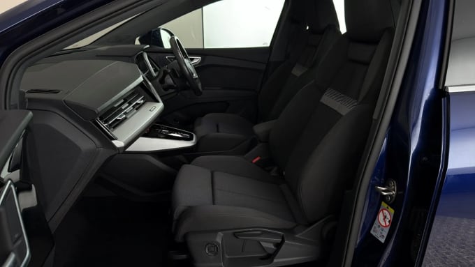2022 Audi Q4