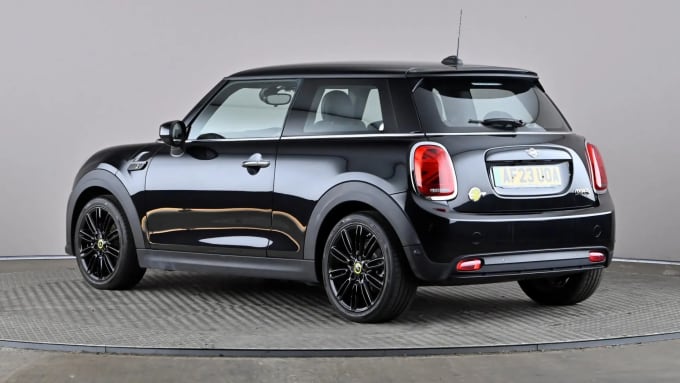 2023 Mini Hatch