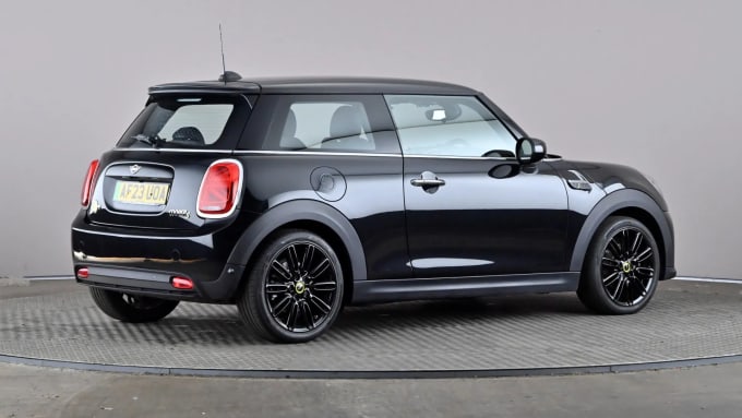 2023 Mini Hatch