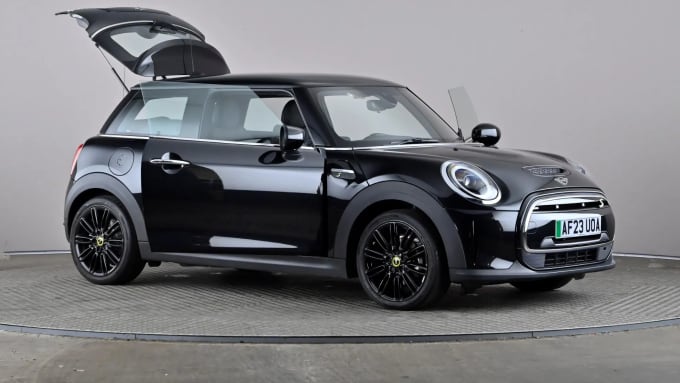 2023 Mini Hatch