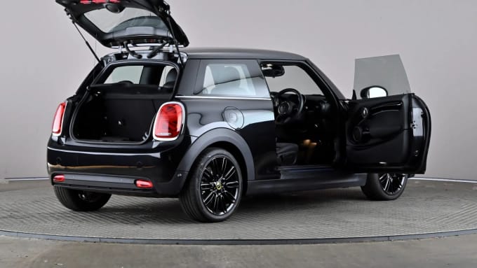 2023 Mini Hatch