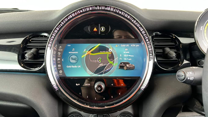 2023 Mini Hatch