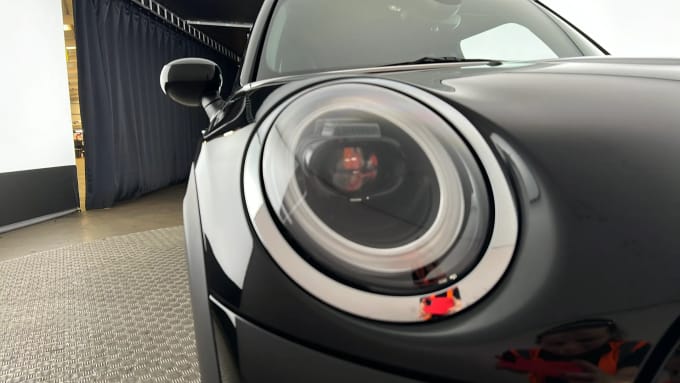 2023 Mini Hatch