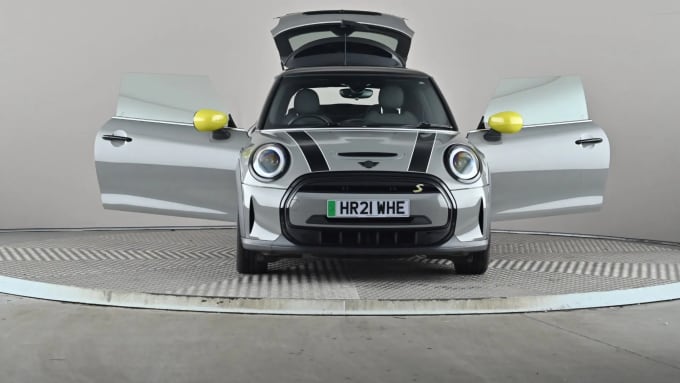 2021 Mini Hatch