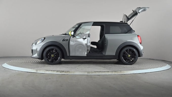 2021 Mini Hatch