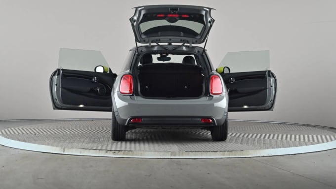 2021 Mini Hatch