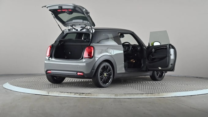 2021 Mini Hatch