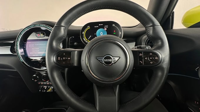 2021 Mini Hatch