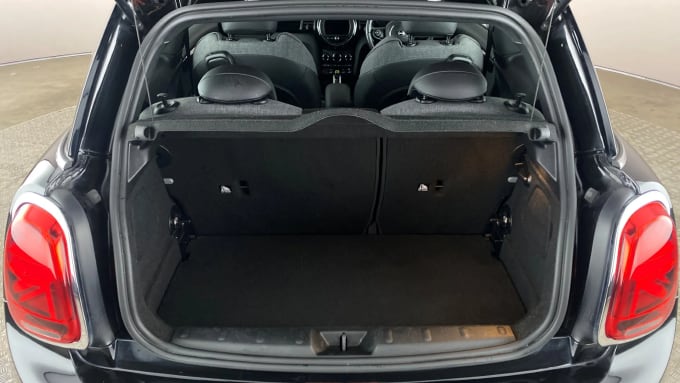 2020 Mini Hatch