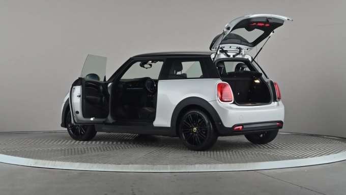 2021 Mini Hatch