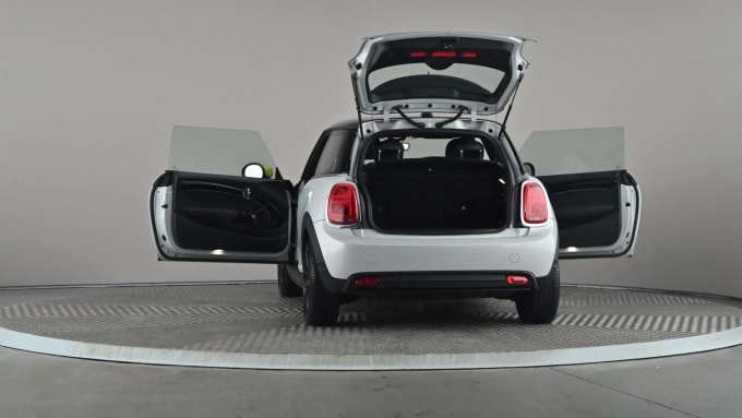 2021 Mini Hatch