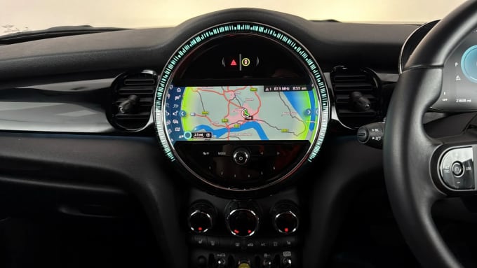 2021 Mini Hatch