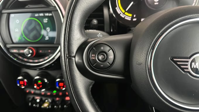 2020 Mini Hatch