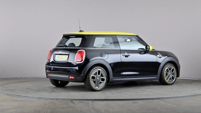 2021 Mini Hatch