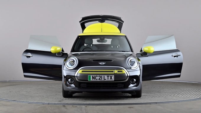 2021 Mini Hatch