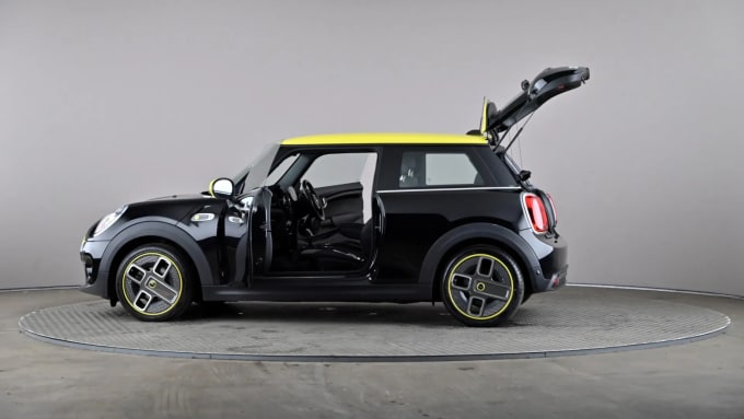 2021 Mini Hatch