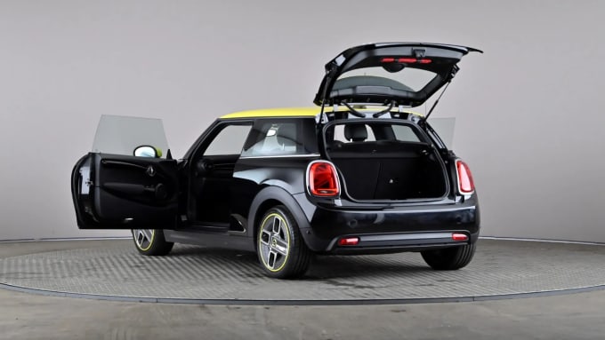 2021 Mini Hatch