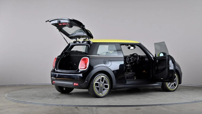 2021 Mini Hatch
