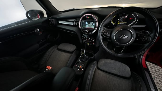 2020 Mini Hatch