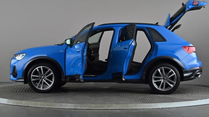 2022 Audi Q3