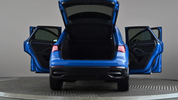 2022 Audi Q3