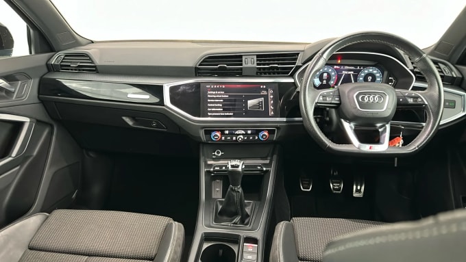 2022 Audi Q3