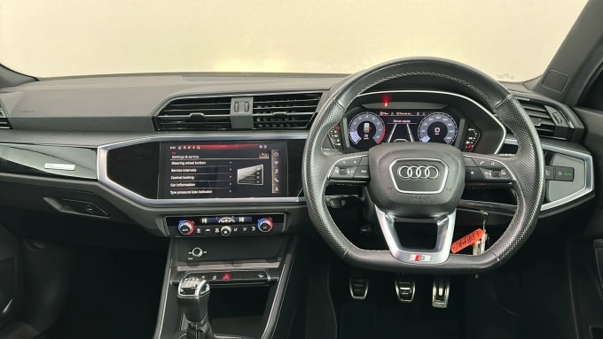 2022 Audi Q3