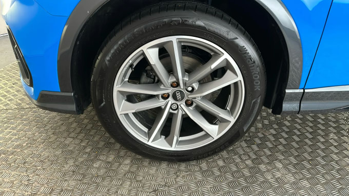 2022 Audi Q3