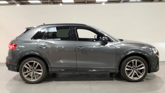 2021 Audi Q3