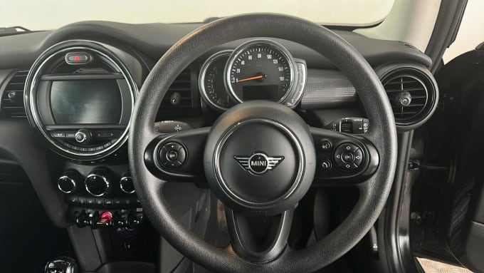 2020 Mini Hatch